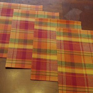 NWOT - Set of 4 Placemats